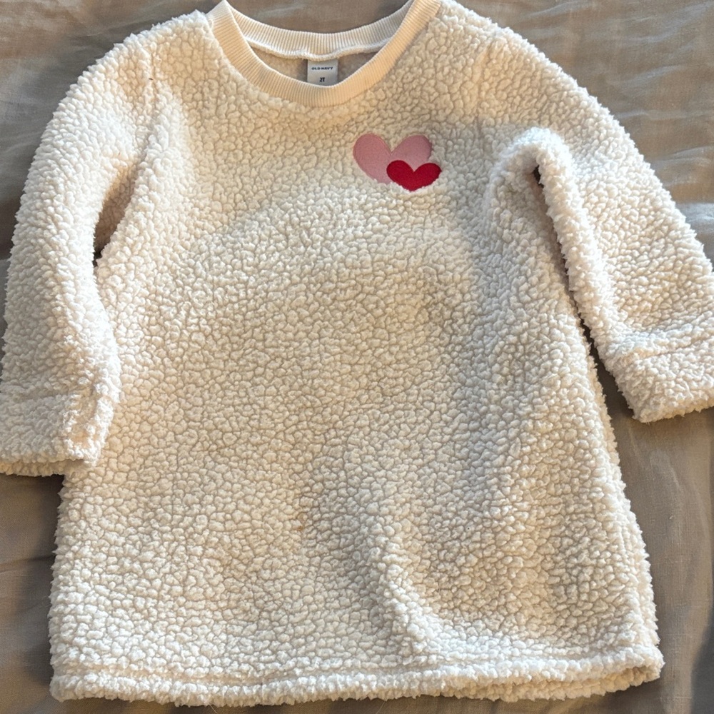 Old Navy Cream Sherpa oversized sweatshirt with Heart Details